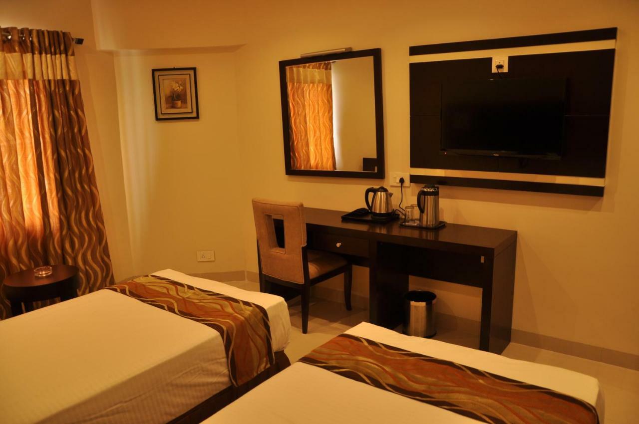 Krishna Residency Hotel Vijayawada Exterior photo